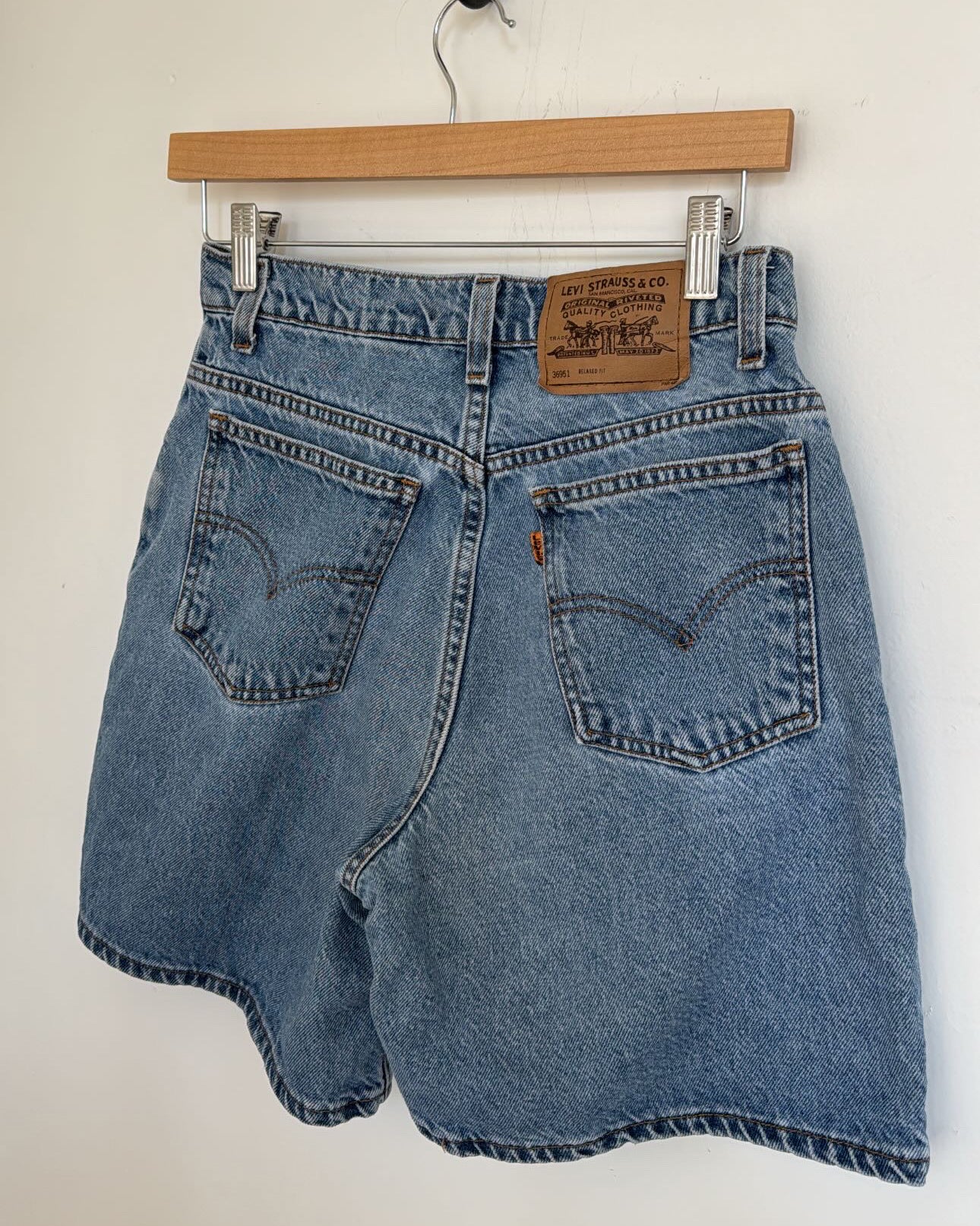 Levi's Shorts (26)
