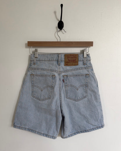 Levi's 550 Relaxed Fit Shorts  | 26