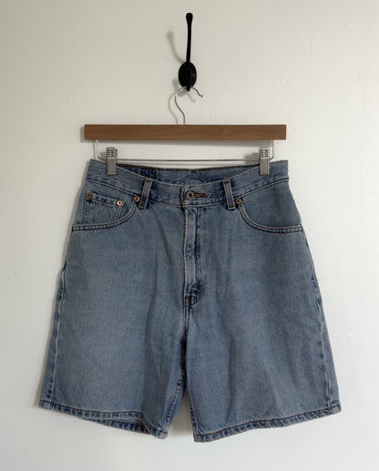 Levi's Regular Fit Shorts | 28